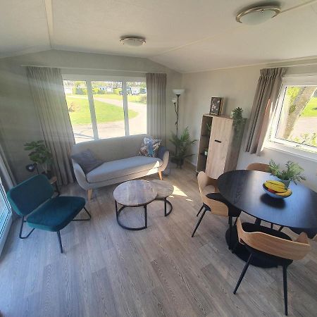 Gezellig Chalet Op Een Prachtige Plek In Drenthe Met Vrij Uitzicht Tynaarlo Exterior photo